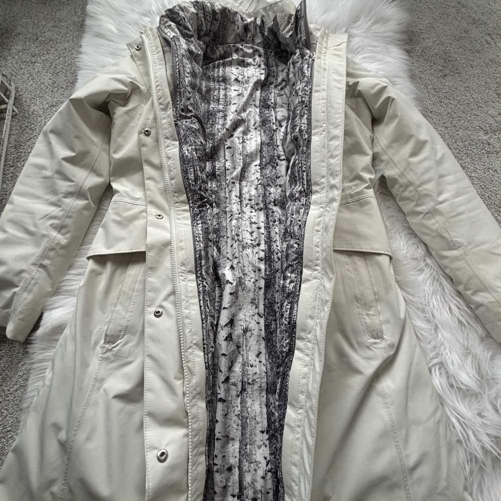 The North Face Women's Cream Ski Jacket